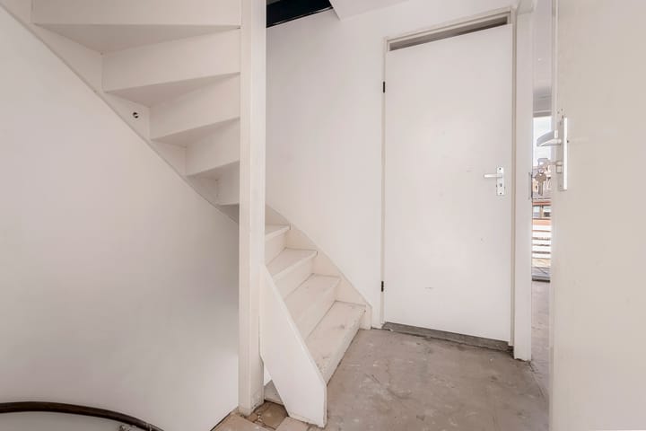 Photo 15 of Nagtzaamstraat 72