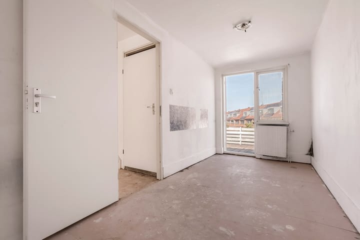 Photo 16 of Nagtzaamstraat 72