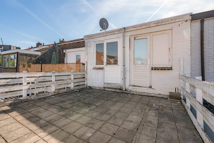 Photo 21 of Nagtzaamstraat 72