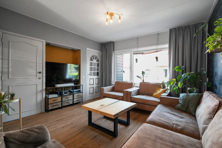 Foto 8 van Dahliastraat 82