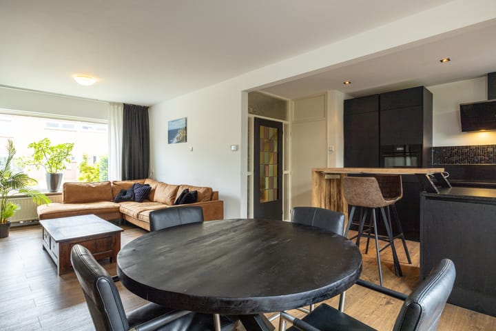 Photo 9 of Velgraafweg 14