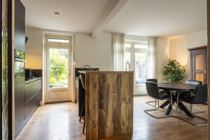 Photo 16 of Velgraafweg 14