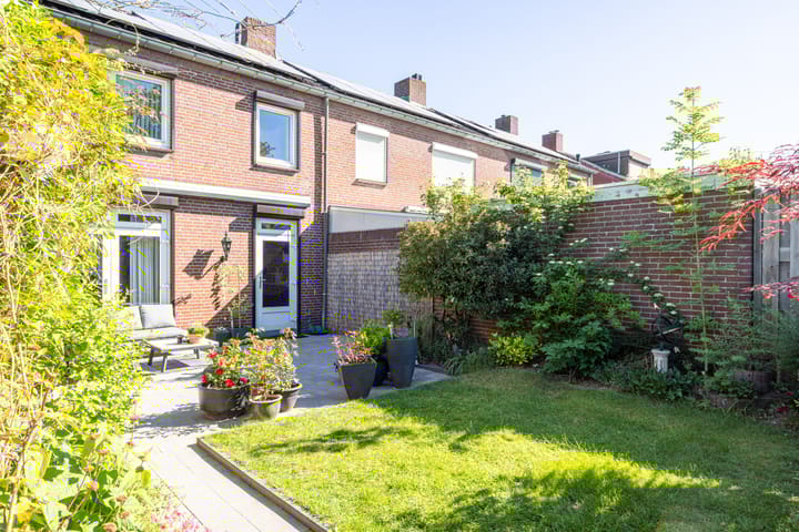 Photo 31 of Velgraafweg 14