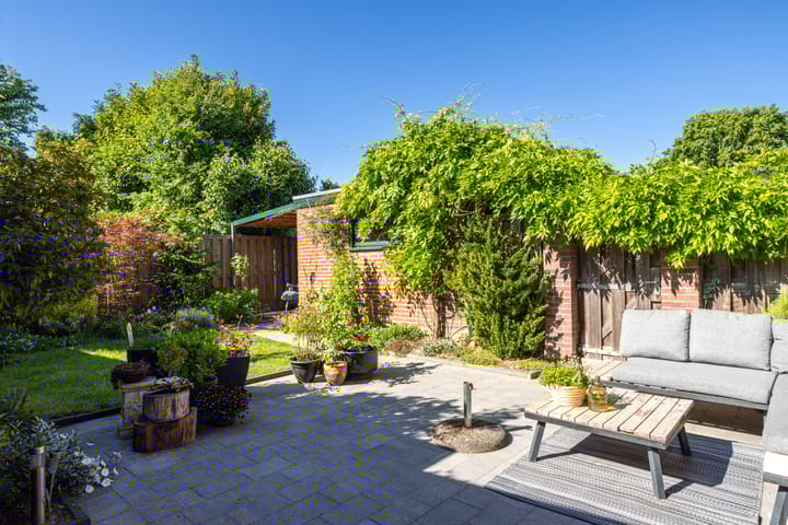 Photo 33 of Velgraafweg 14