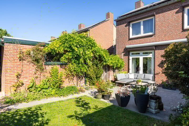 Photo 35 of Velgraafweg 14