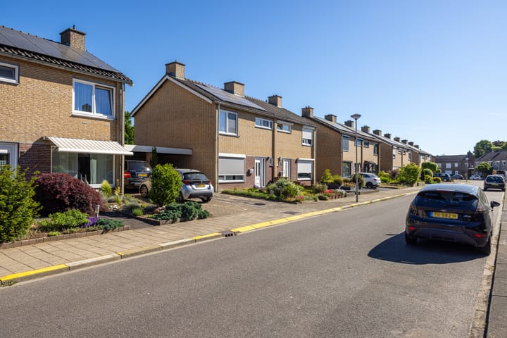 Photo 38 of Velgraafweg 14