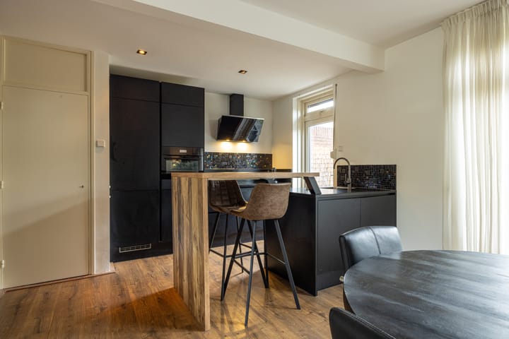 Photo 14 of Velgraafweg 14