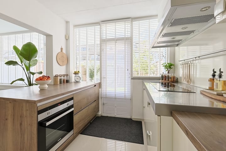 Foto 28 van Plutostraat 18