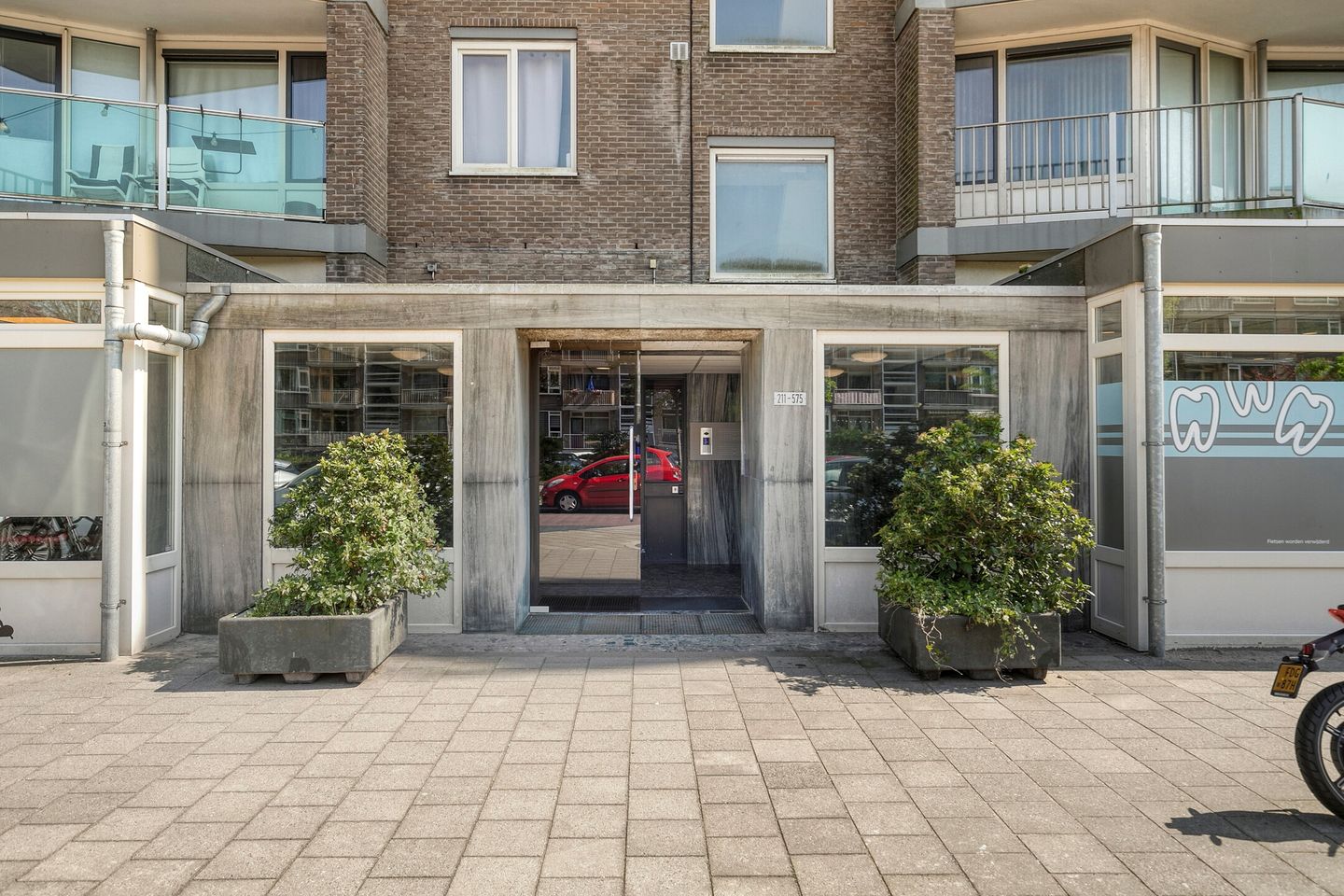 Foto 19 van Beneluxlaan 551