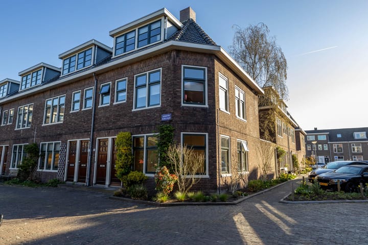 Foto 2 van Albertine Agnesplein 1