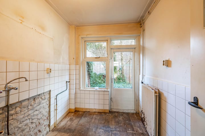 Foto 9 van Albertine Agnesplein 1