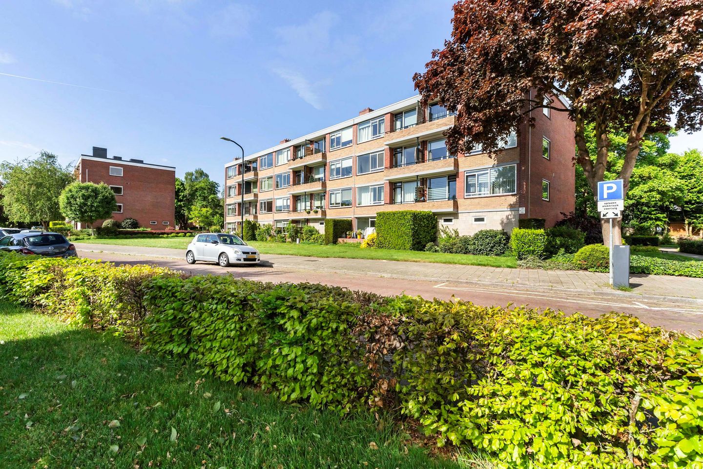 Foto 1 van Albardastraat 136