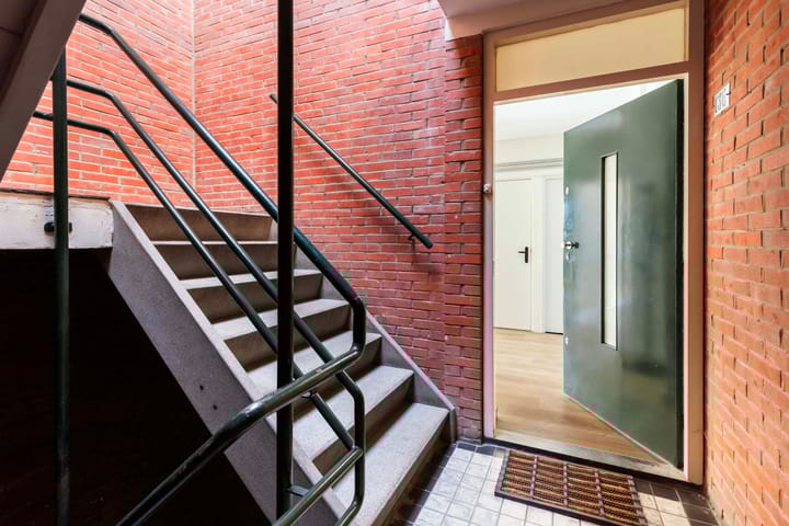 Foto 10 van Albardastraat 136