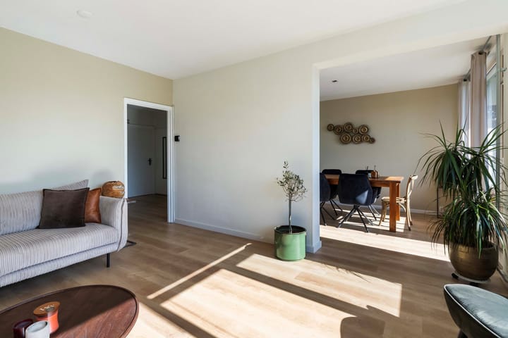 Foto 19 van Albardastraat 136