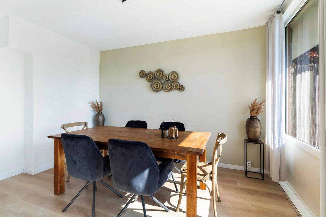 Foto 22 van Albardastraat 136