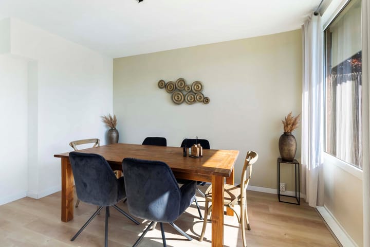 Foto 22 van Albardastraat 136