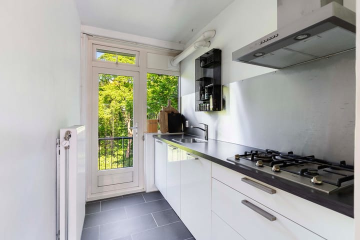 Foto 28 van Albardastraat 136