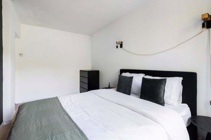 Foto 34 van Albardastraat 136