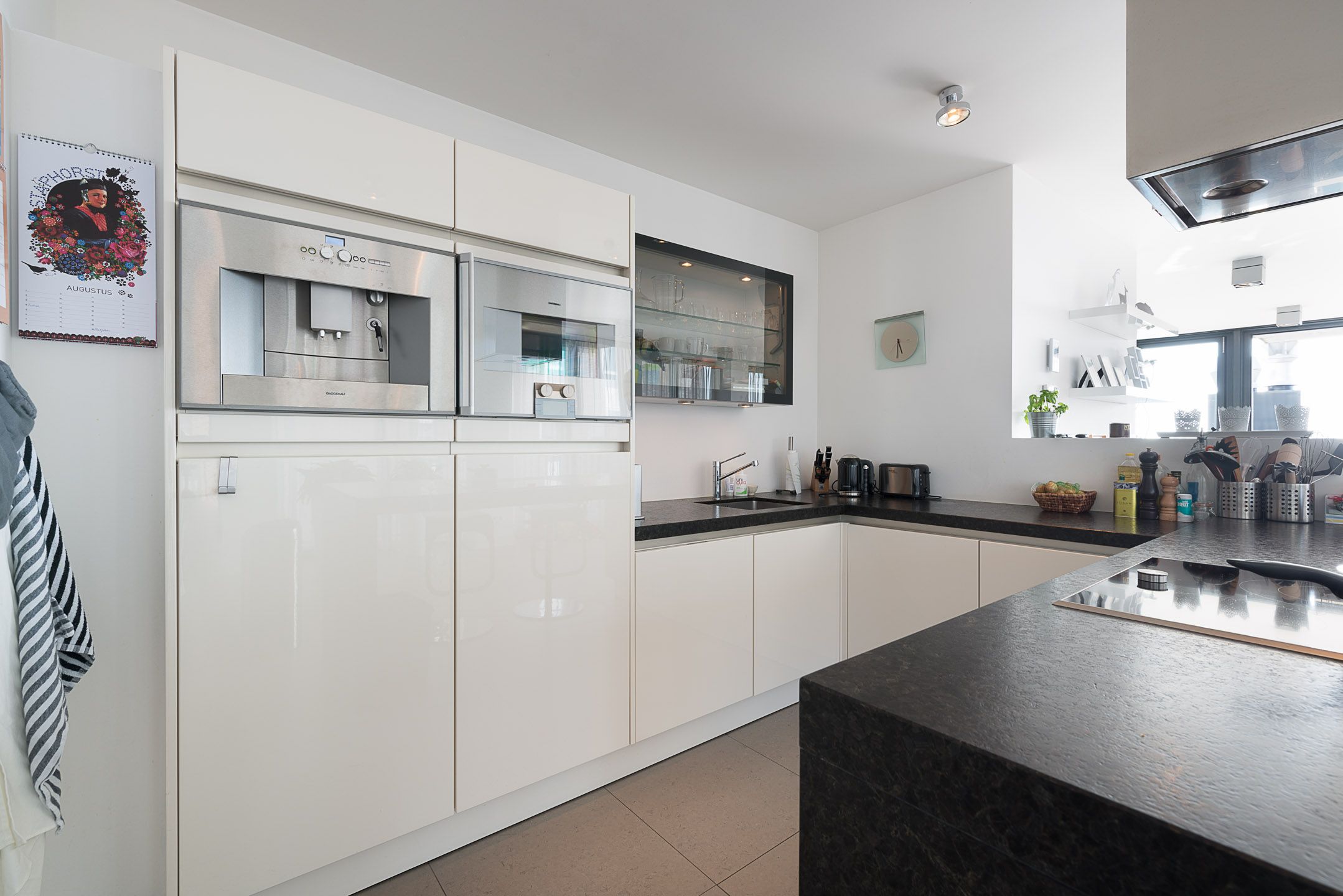 Photo 12 of Westerdok 518