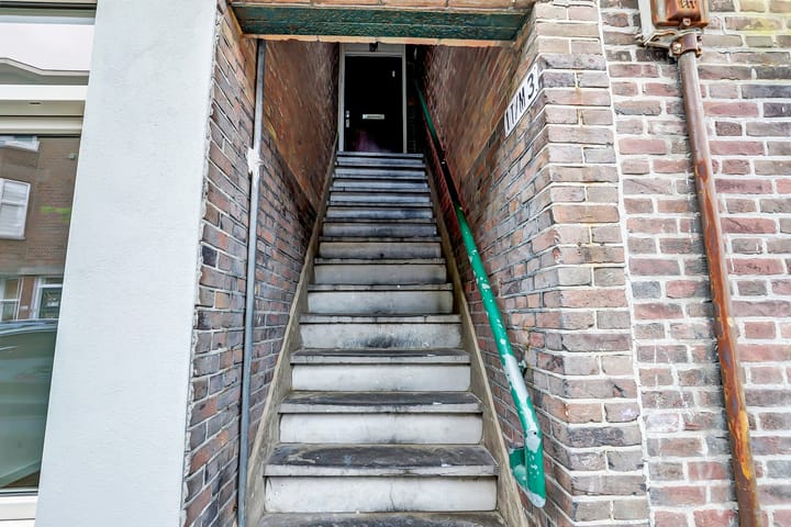 Photo 6 of Joris van der Haagenstraat 1