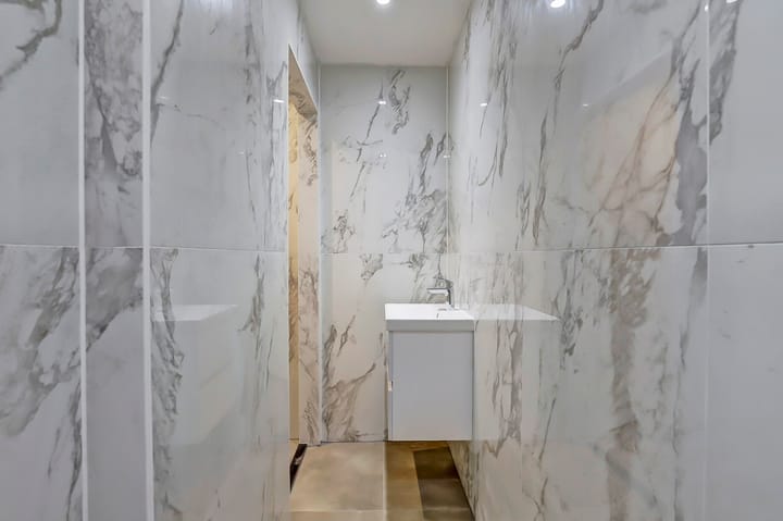 Photo 20 of Joris van der Haagenstraat 1