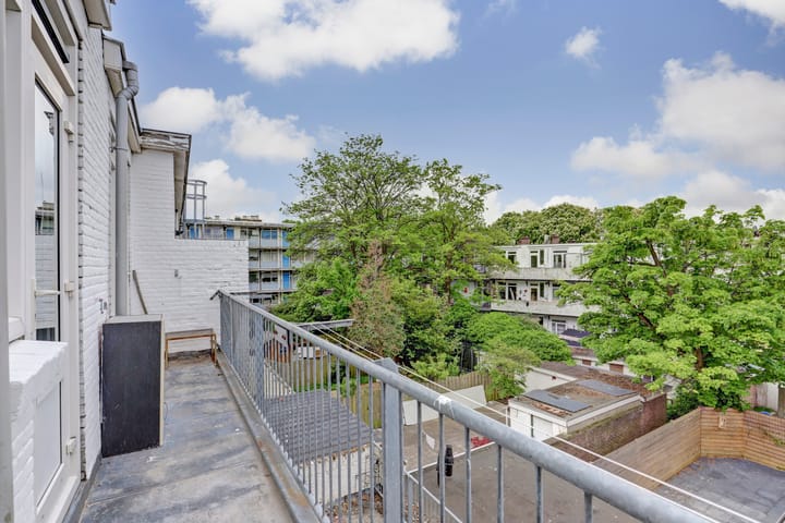 Photo 23 of Joris van der Haagenstraat 1