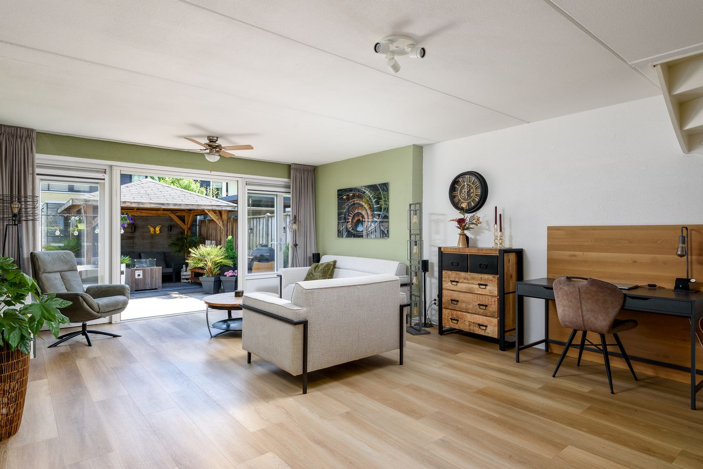 Foto 14 van Aprilstraat 90