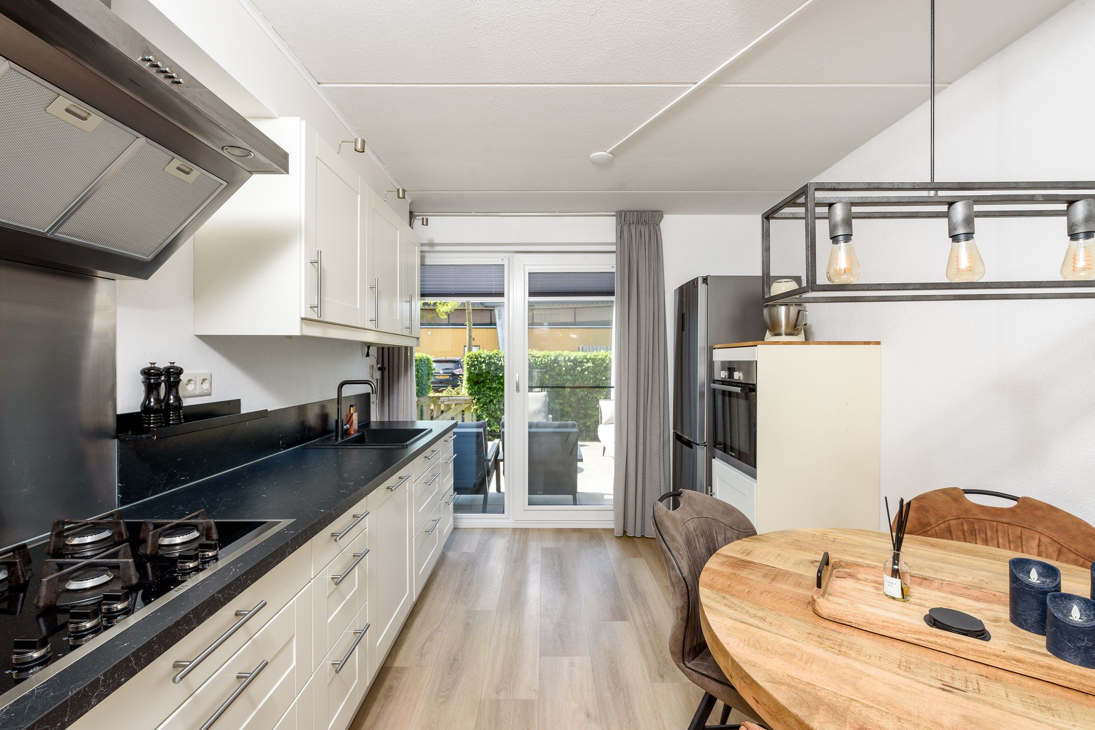 Foto 21 van Aprilstraat 90