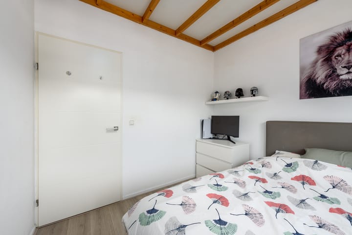 Foto 32 van Aprilstraat 90