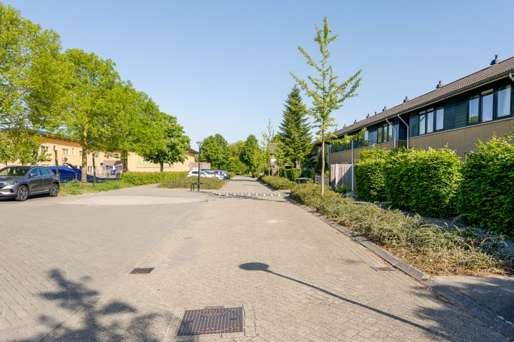 Foto 51 van Aprilstraat 90