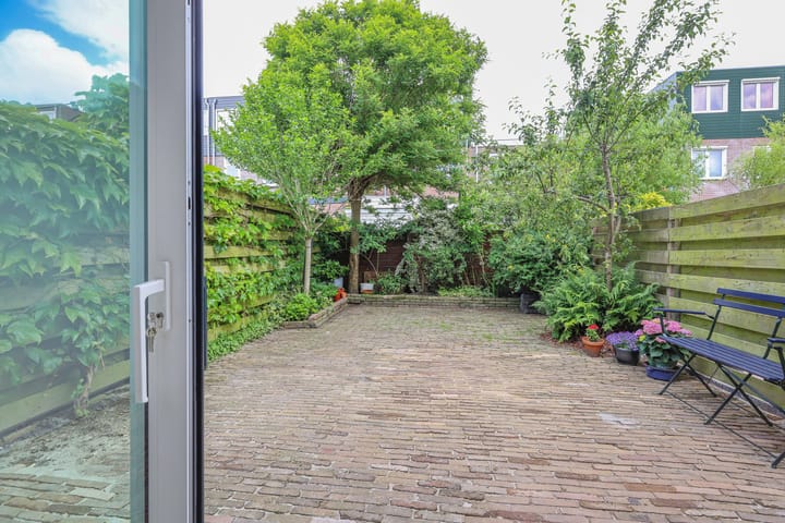 Photo 15 of Teylerplein 19