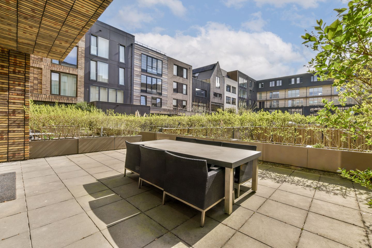 Foto 29 van Cola Debrotstraat 10