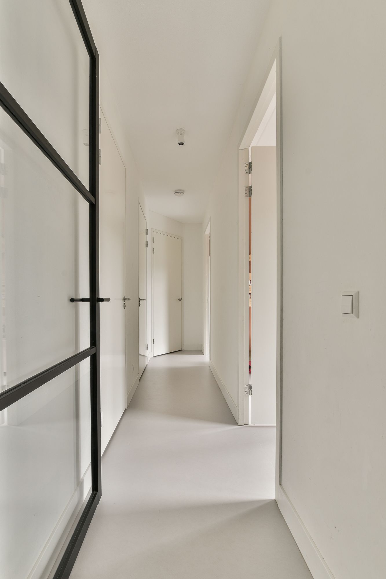 Foto 19 van Cola Debrotstraat 10