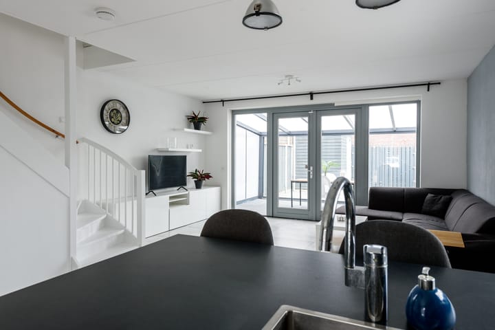 Foto 24 van Menelaosstraat 25