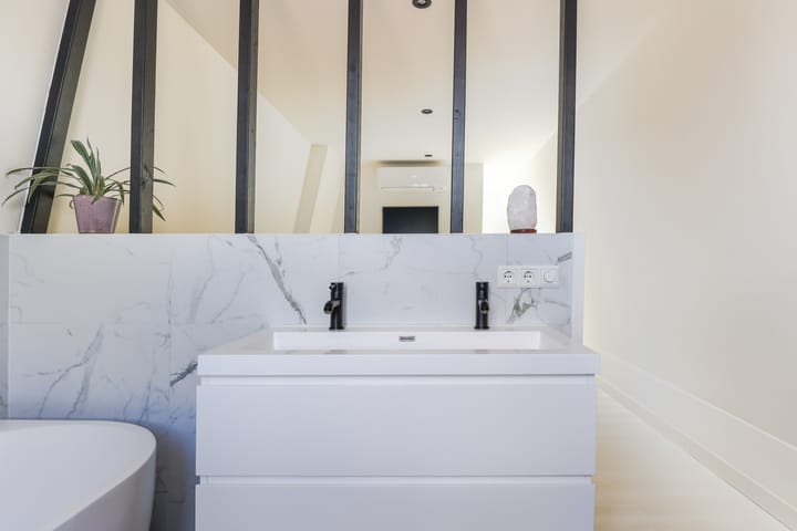 Foto 38 van Seringstraat 4