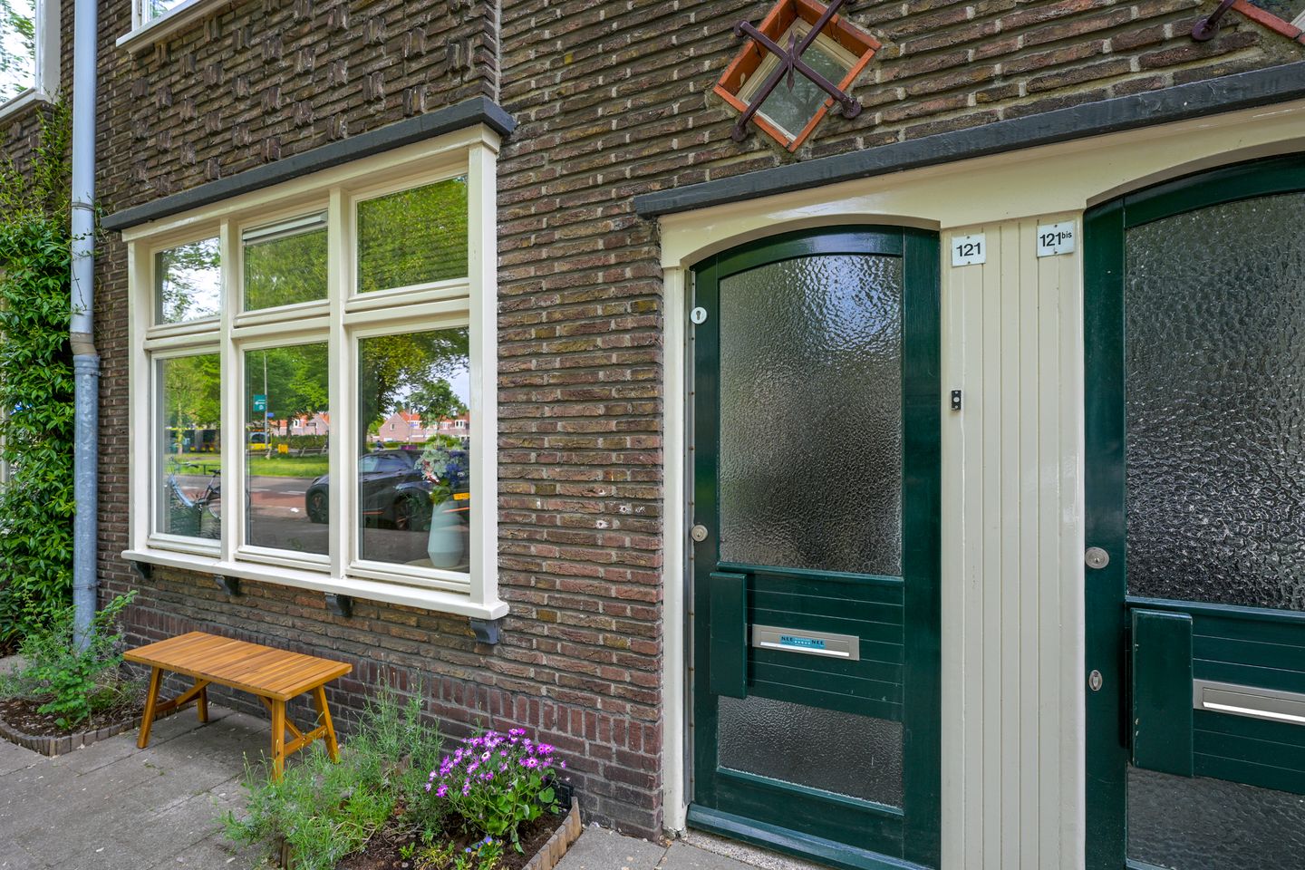 Photo 4 of Burgemeester van Tuyllkade 121