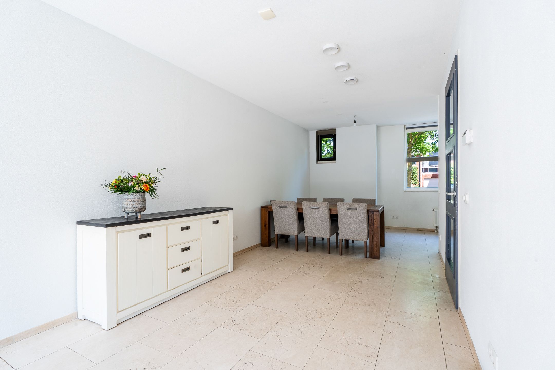 Foto 9 van Hermelijnvlinder 15