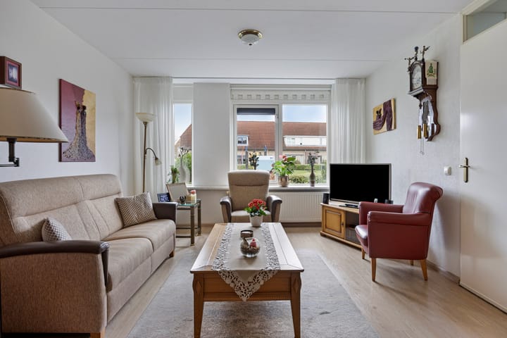 Photo 2 of H.J. Ganzemanstraat 25