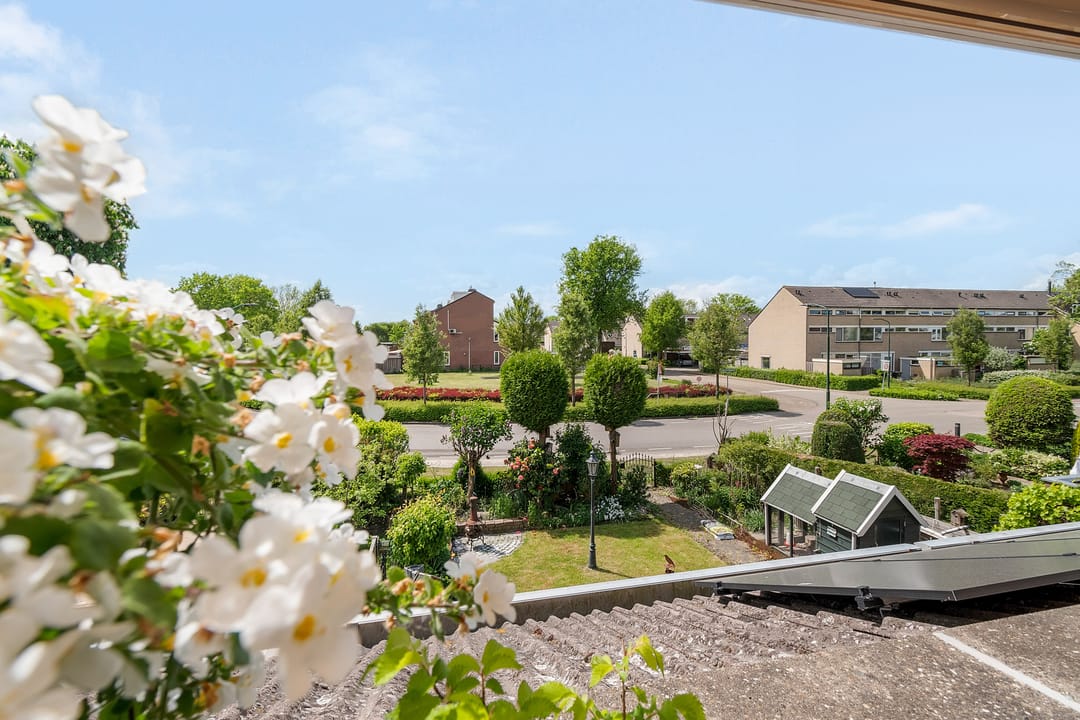 Photo 11 of Veldzichtlaan 30