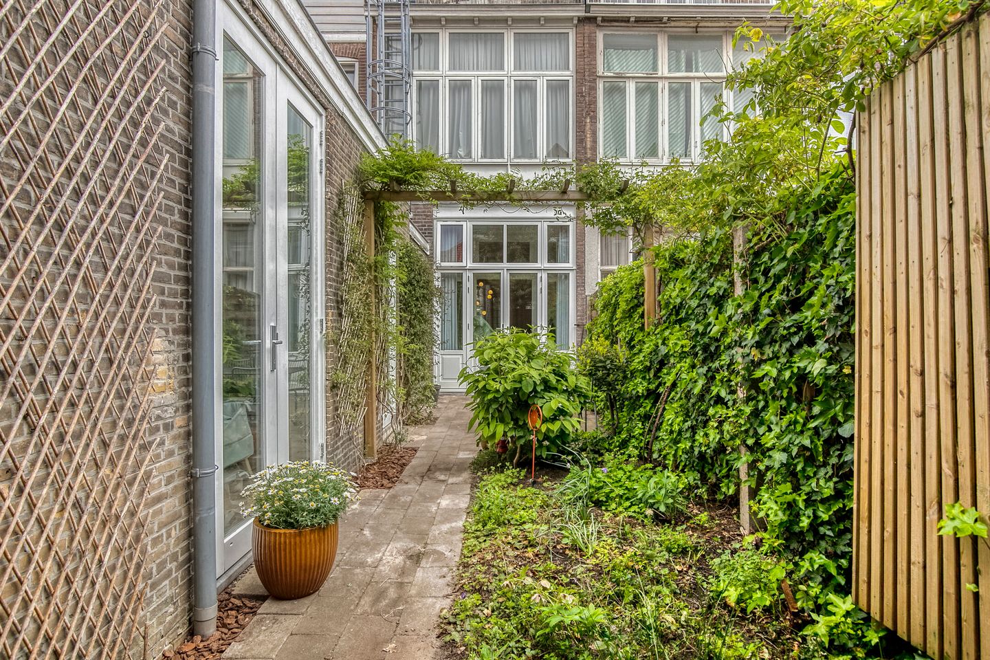 Foto 14 van Van Bylandtstraat 136