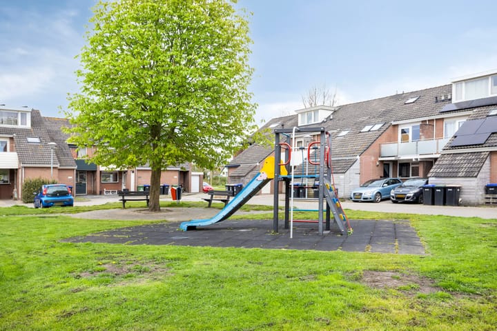 Foto 32 van Kruiszwin 3701