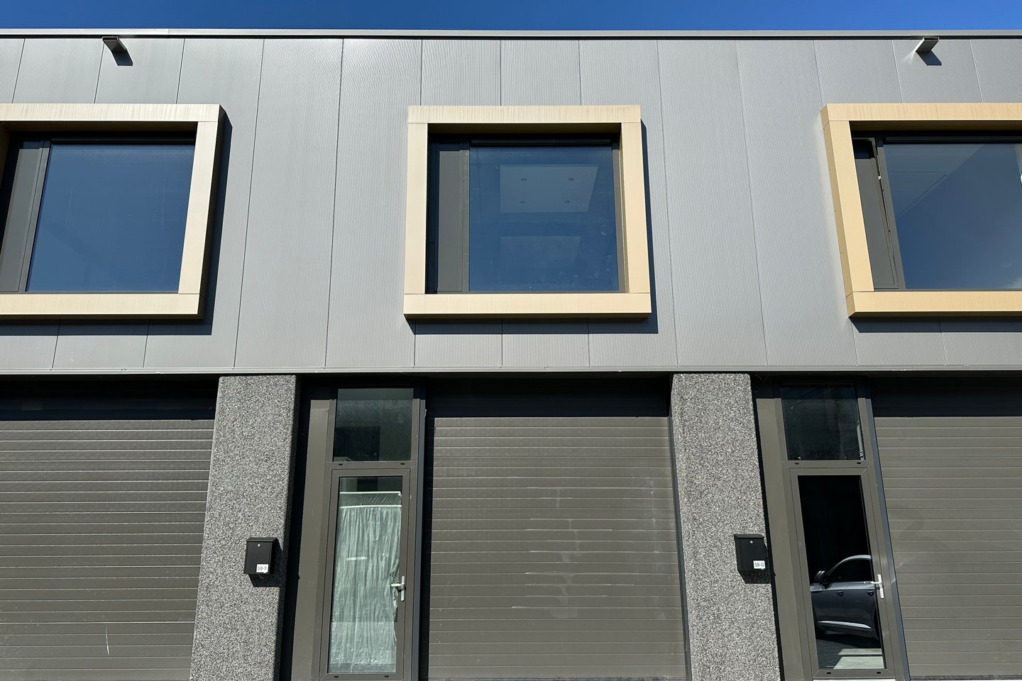 View photo 3 of Transistorstraat 59-F