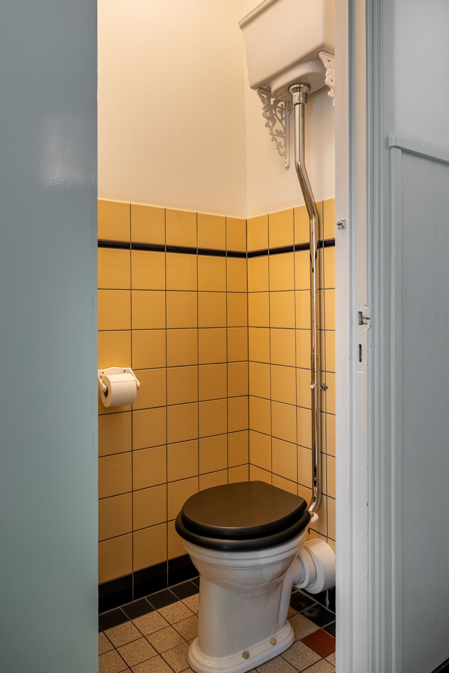 Photo 14 of Robert Regoutstraat 4