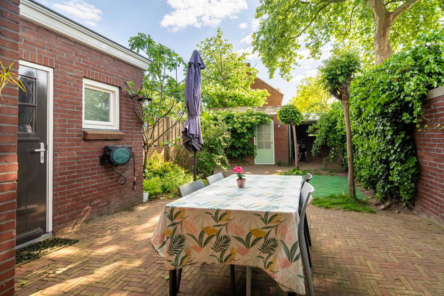 Photo 34 of Robert Regoutstraat 4