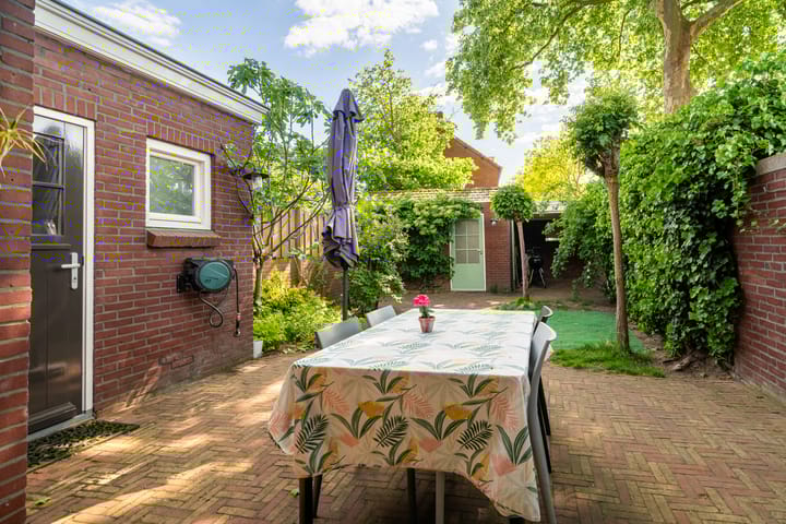 Foto 34 van Robert Regoutstraat 4