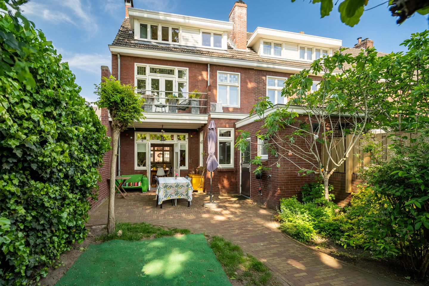 Photo 35 of Robert Regoutstraat 4