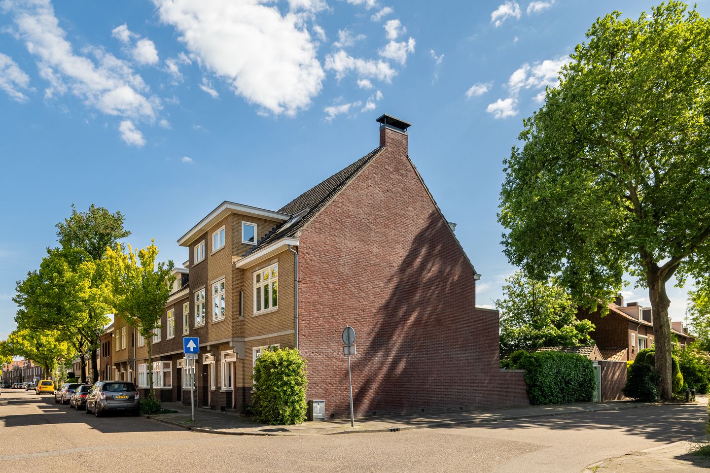 Photo 40 of Robert Regoutstraat 4