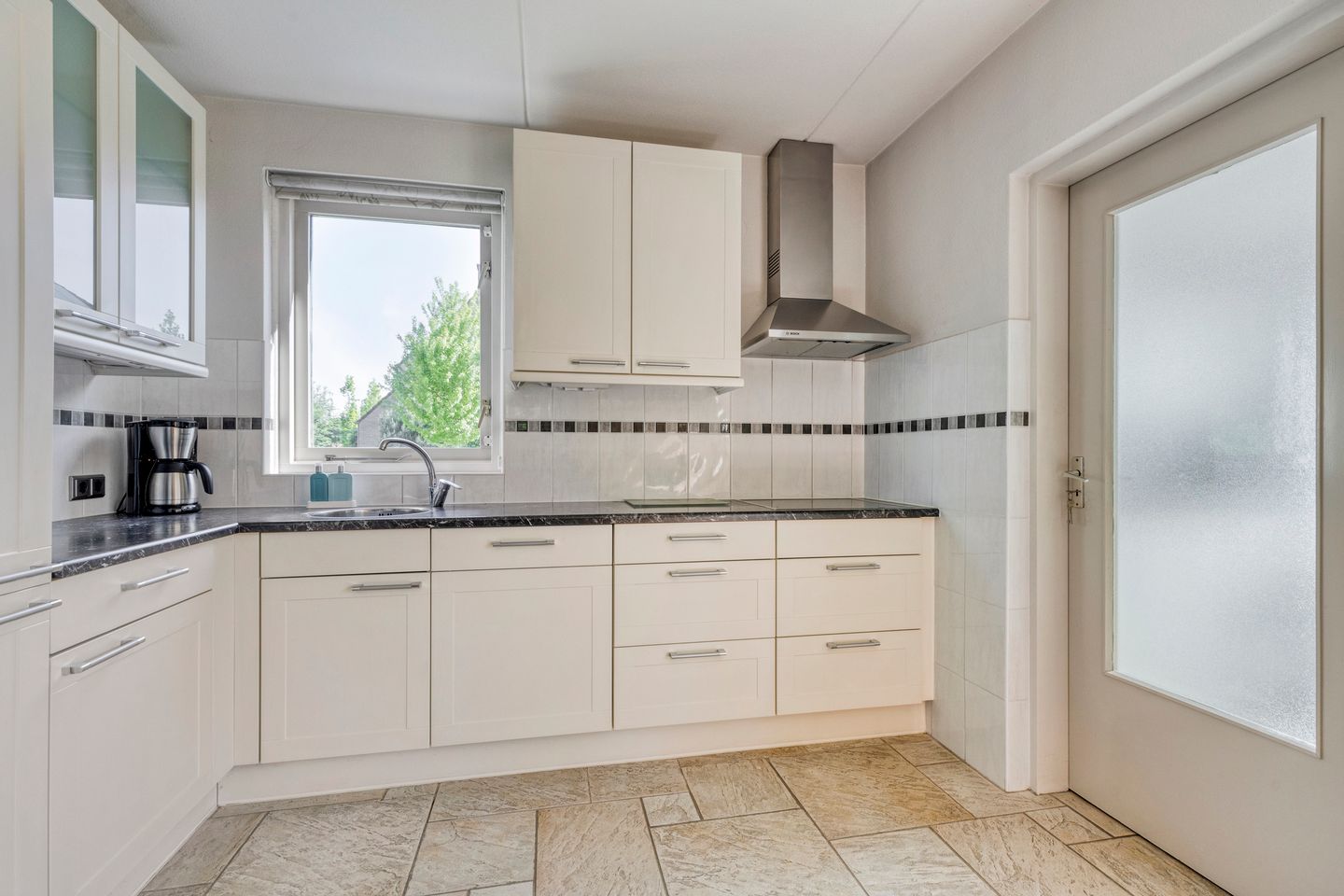 Foto 19 van Wielewaal 14