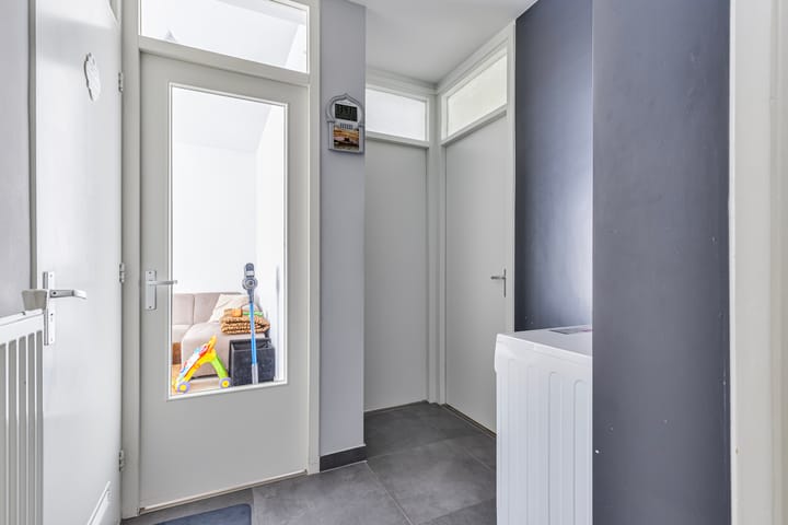 Foto 9 van Meerkoetstraat 81