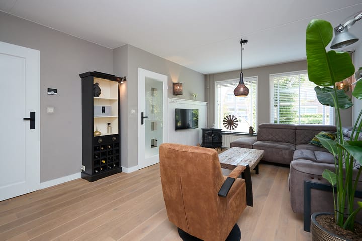 Foto 7 van Hoefbladstraat 13